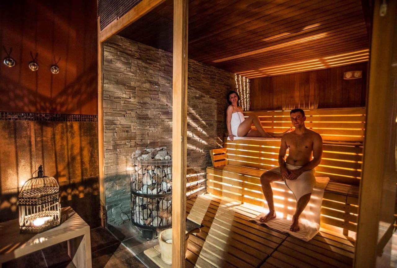 Hotel Bonifacio Spa&Sport Resort Sochocin Extérieur photo