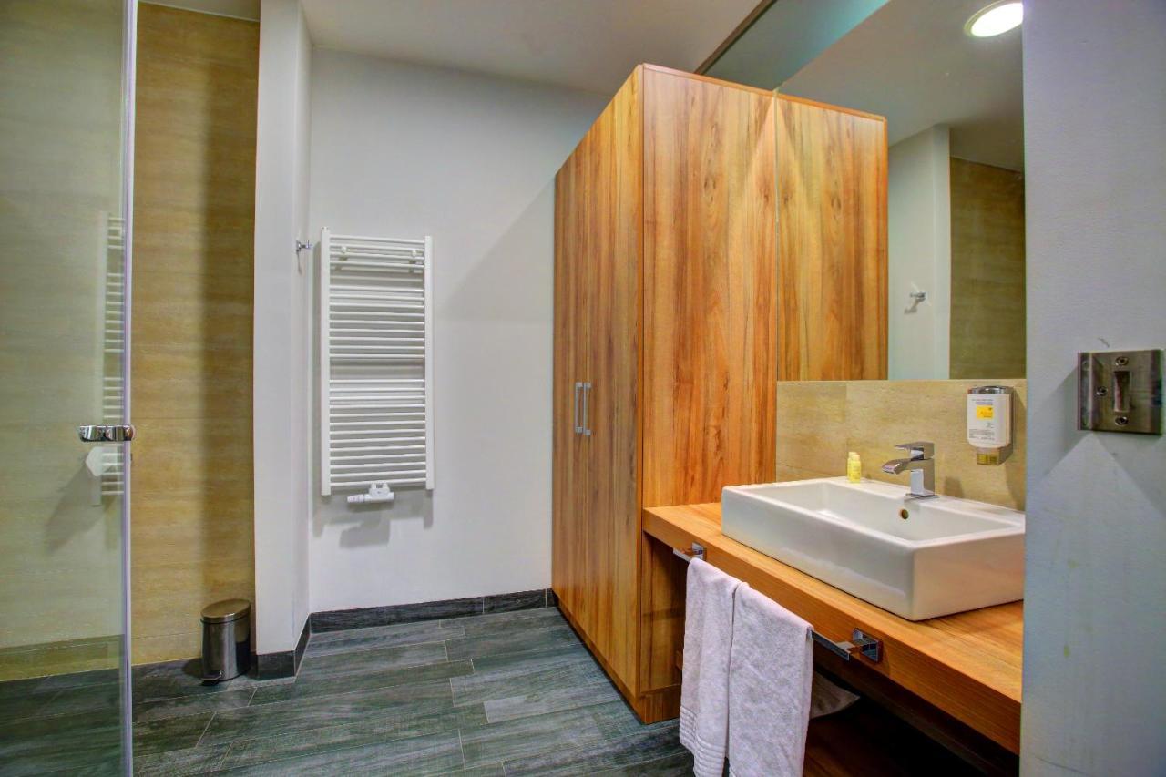 Hotel Bonifacio Spa&Sport Resort Sochocin Extérieur photo