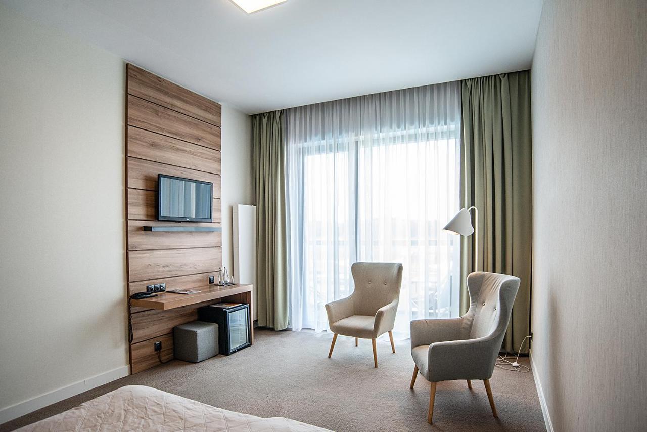 Hotel Bonifacio Spa&Sport Resort Sochocin Extérieur photo