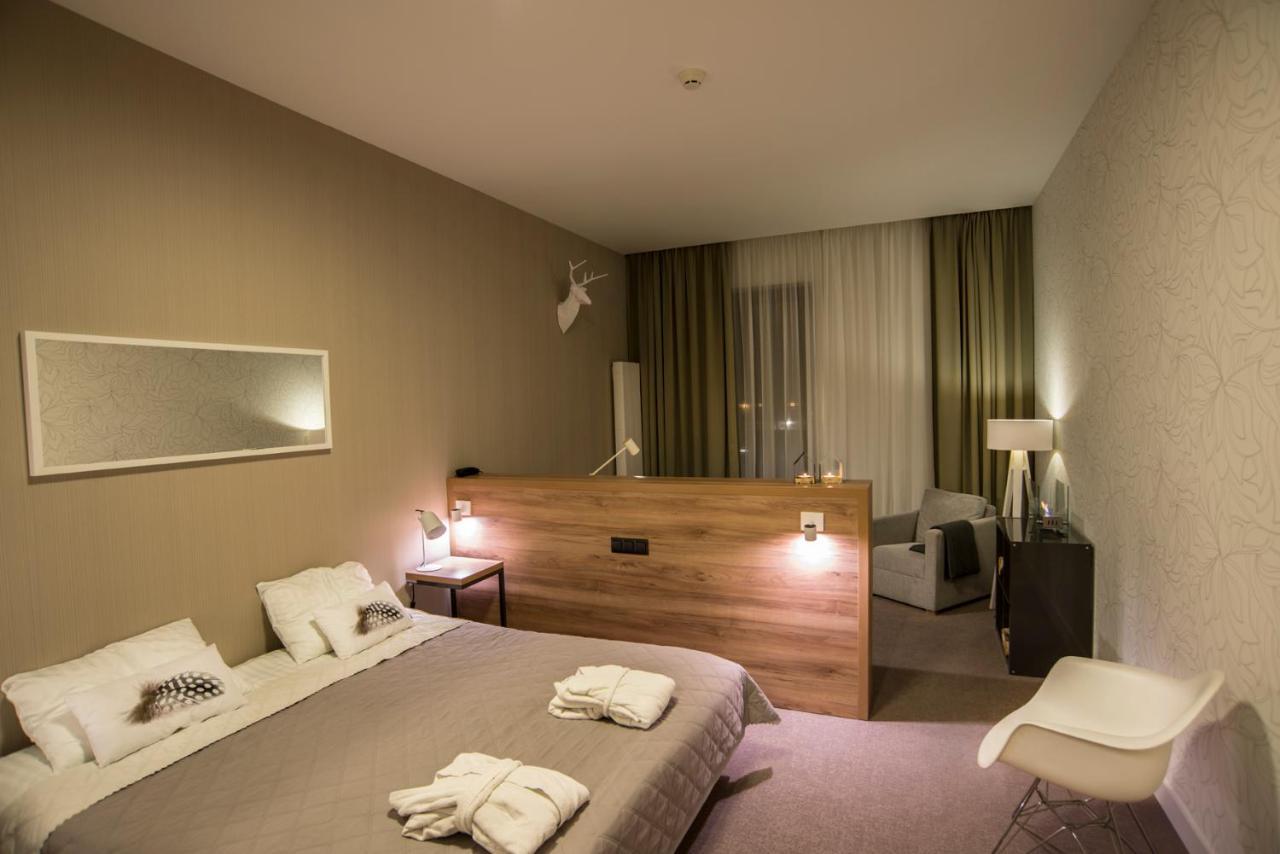 Hotel Bonifacio Spa&Sport Resort Sochocin Extérieur photo