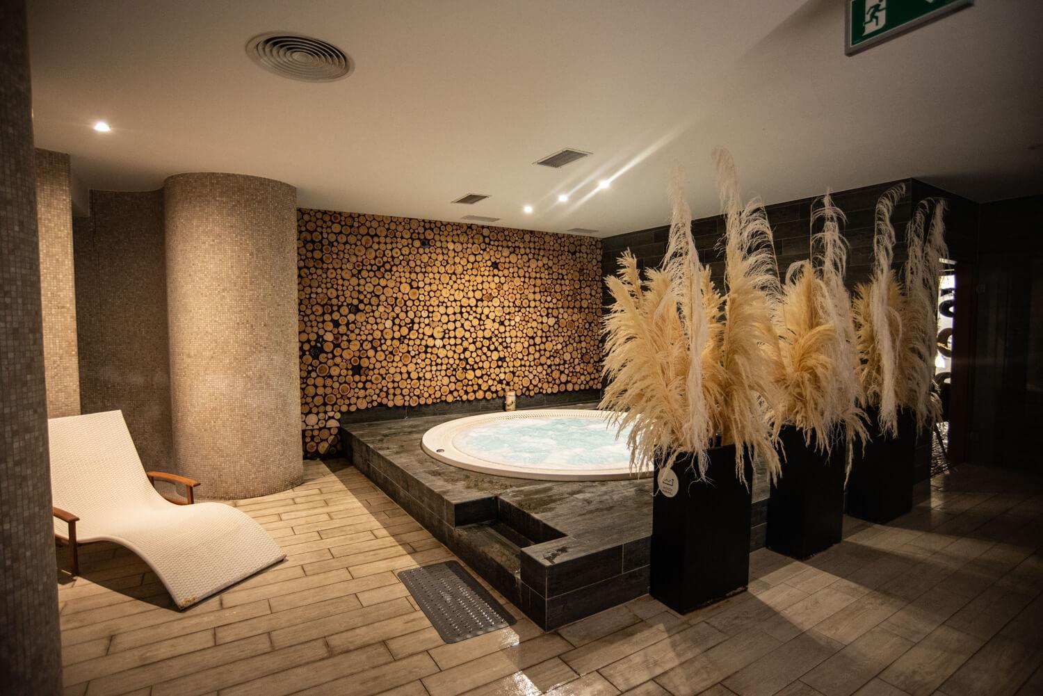 Hotel Bonifacio Spa&Sport Resort Sochocin Extérieur photo