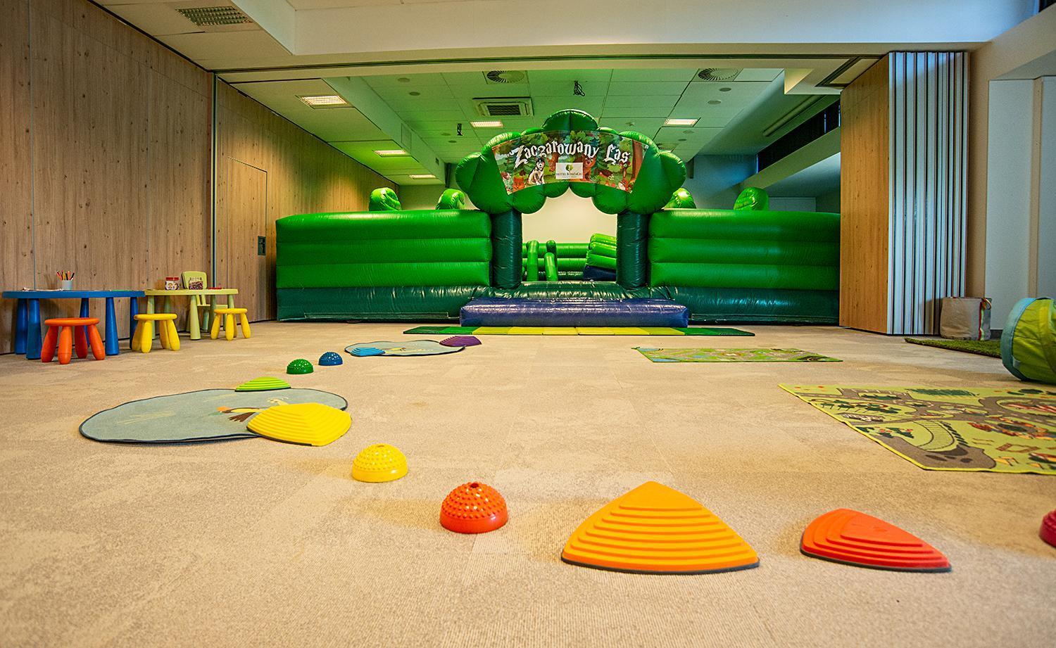 Hotel Bonifacio Spa&Sport Resort Sochocin Extérieur photo