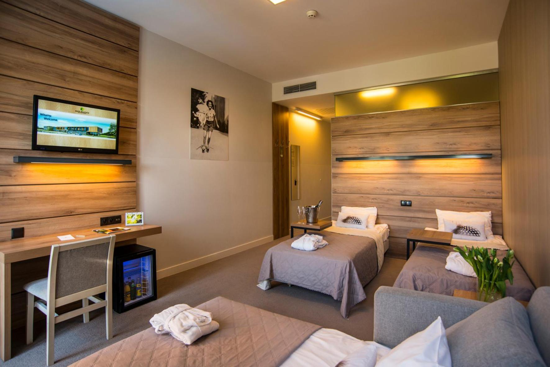 Hotel Bonifacio Spa&Sport Resort Sochocin Extérieur photo