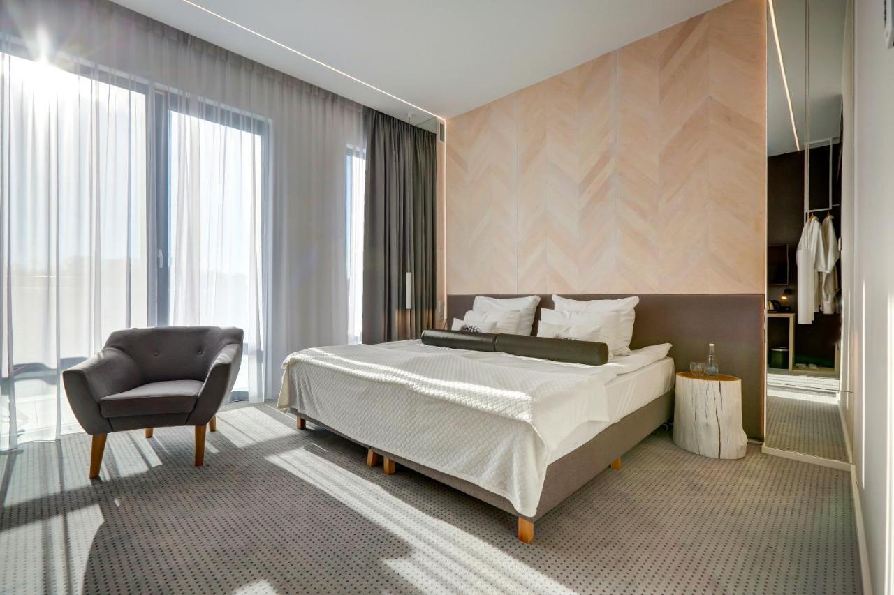Hotel Bonifacio Spa&Sport Resort Sochocin Extérieur photo